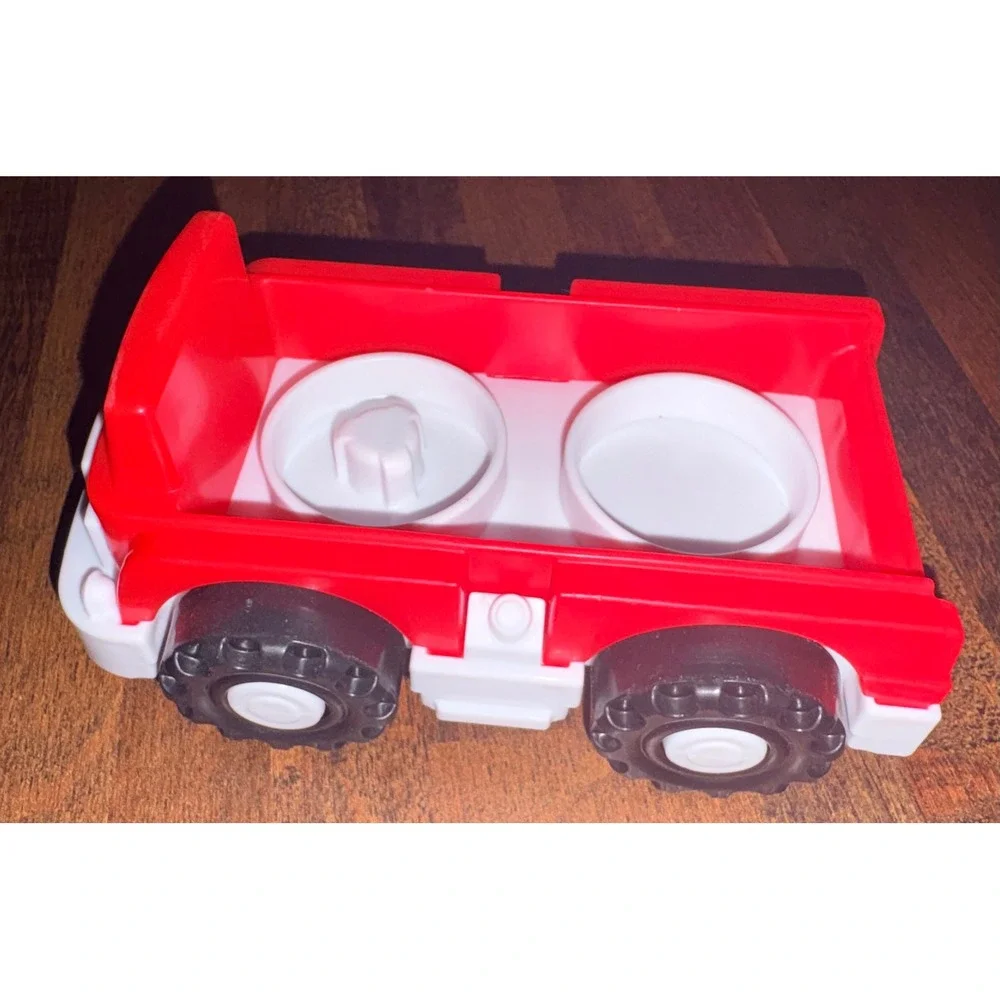 Fisher Price Little People Red White Fire Truck Vehicle Toy‎ For Kids
